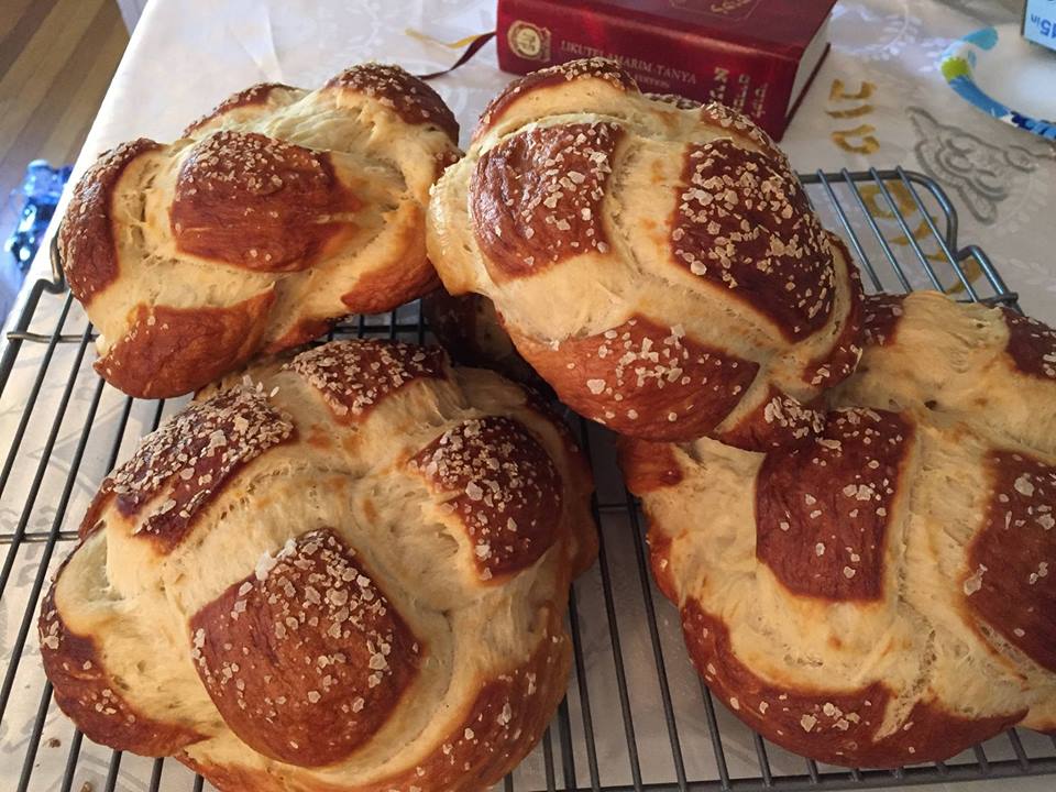 "The Ultimate Secret of Judaism:" Students Observe Shabbat as Self-Care Ritual